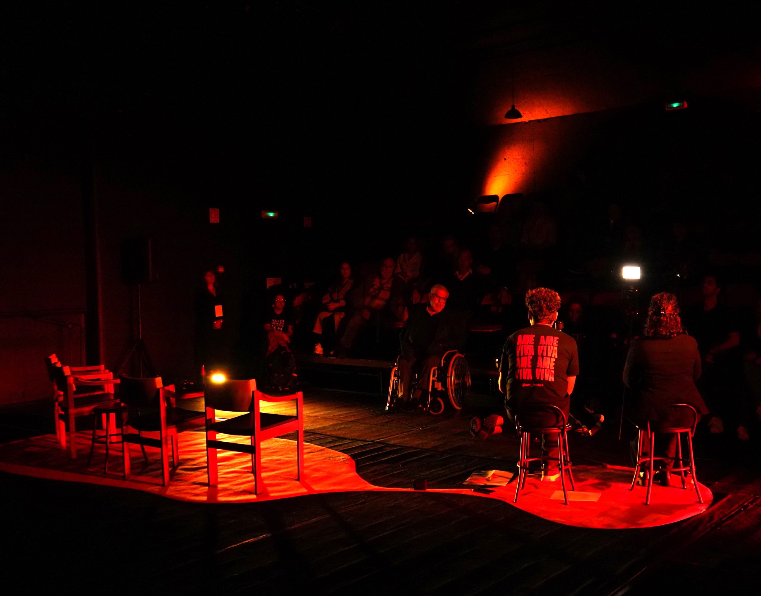 Palco Impacto Ciclo de Conversas no Teatro da Comuna — Identidade e singularidade um direito de todos Curadoria Colectivo FACA