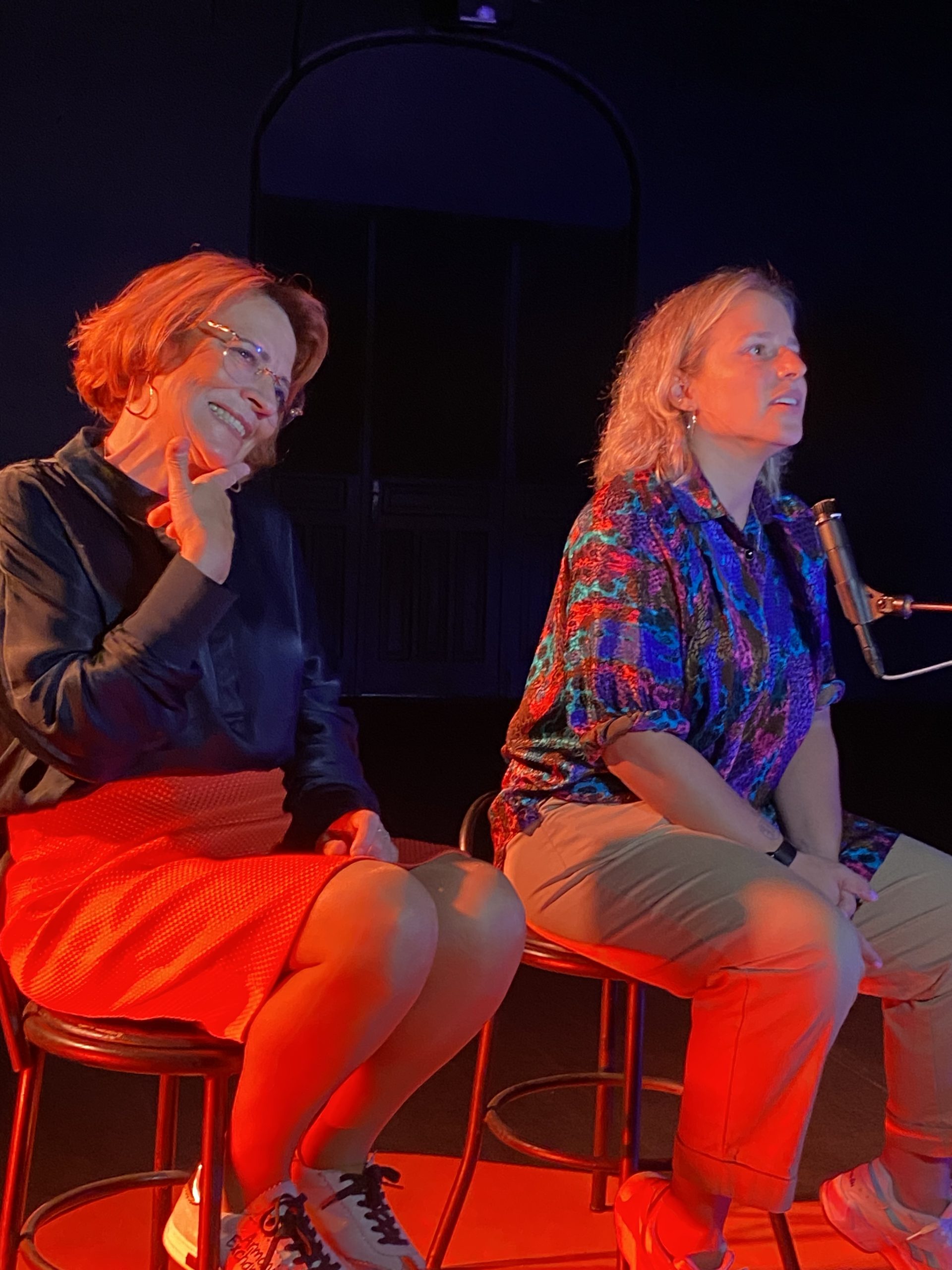 Palco Impacto — Ciclo de Conversas no Teatro da Comuna — Acto de equilibrio. Os novos desafios eticos da comedia — Amelia Amil e Joana Gama